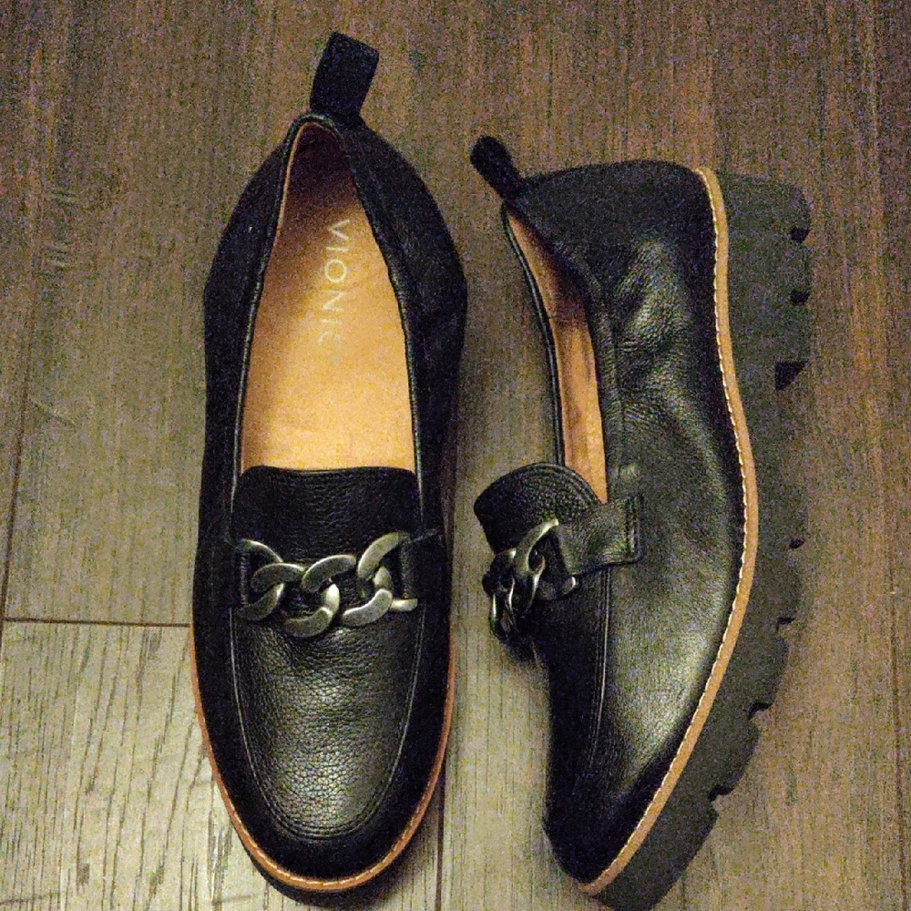 Vionic "Cynthia" Lug Sole Loafers